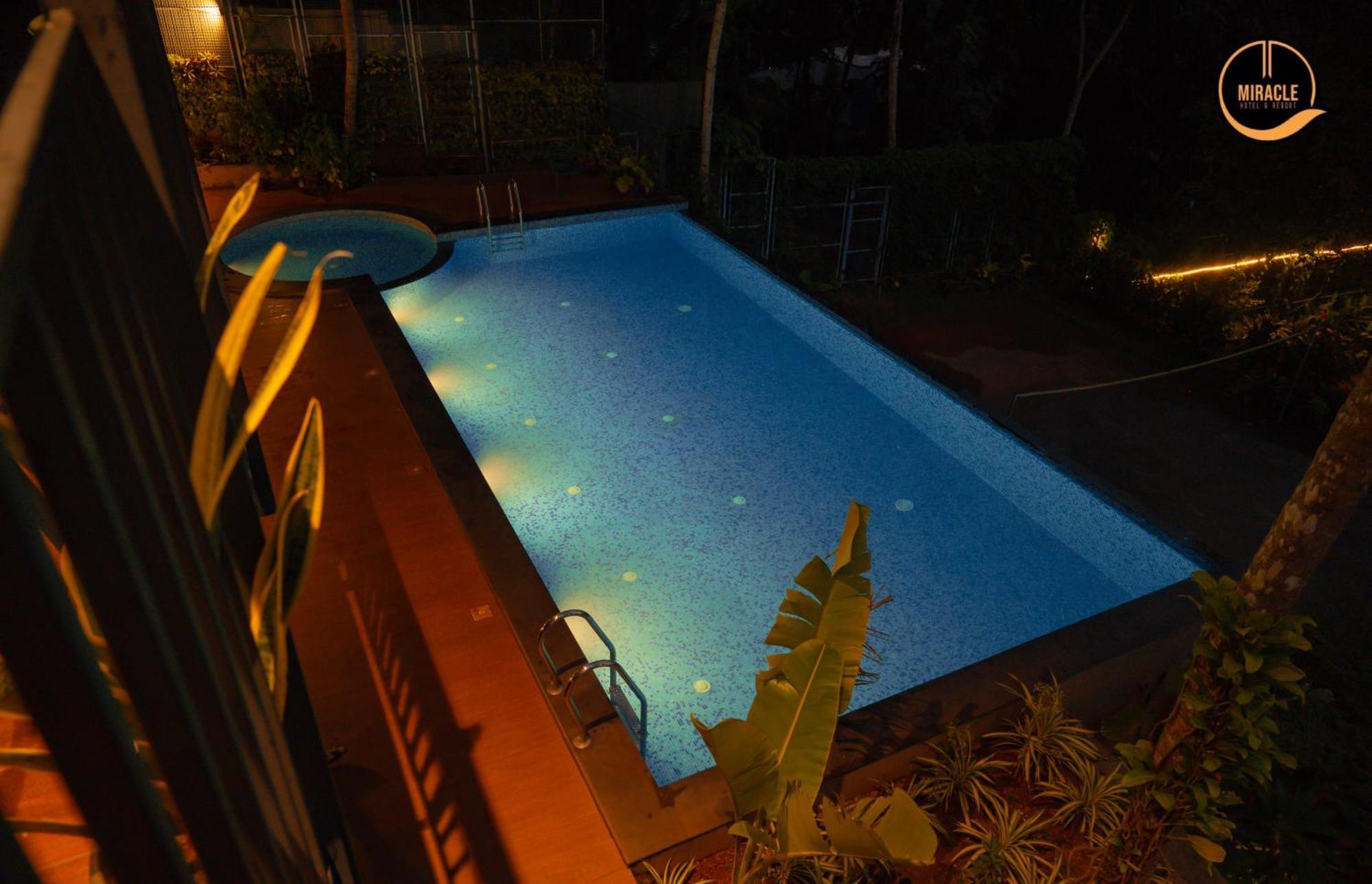 Miracle Hotel And Resorts Calecute Exterior foto