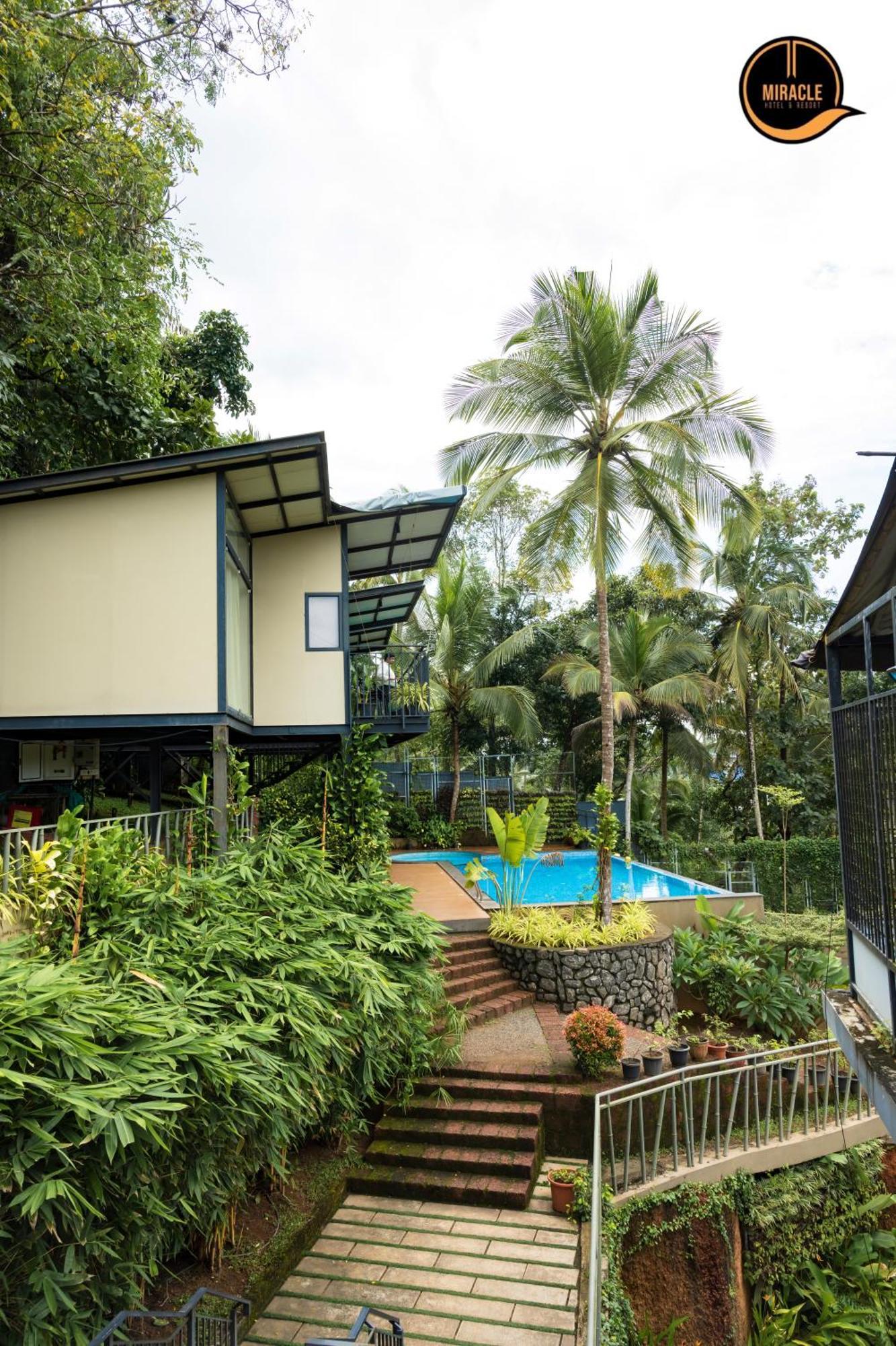 Miracle Hotel And Resorts Calecute Exterior foto